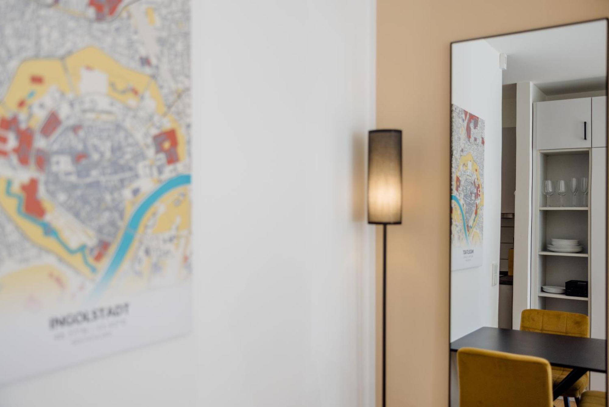 Lumen Homes - Altstadt-Studio Direkt Im Zentrum, Kueche, Netflix, Oeffentlicher Parkplatz Ums Eck Ingolstadt Exterior foto